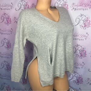Babaton top side slits pockets in the front cozy Vneck sweater top shirt
